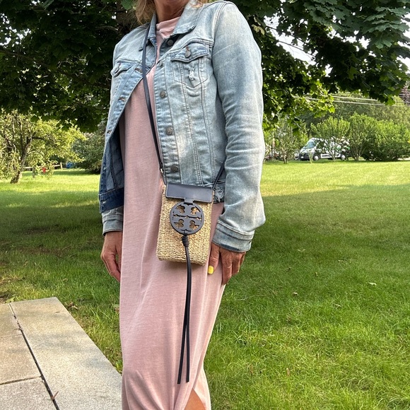 TORY BURCH Miller Straw Phone Crossbody - Midnight - Picture 16 of 16